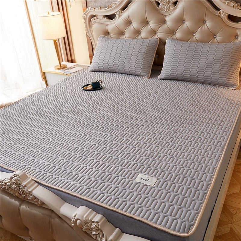 Summer Ice Silk Latex Mattress Set