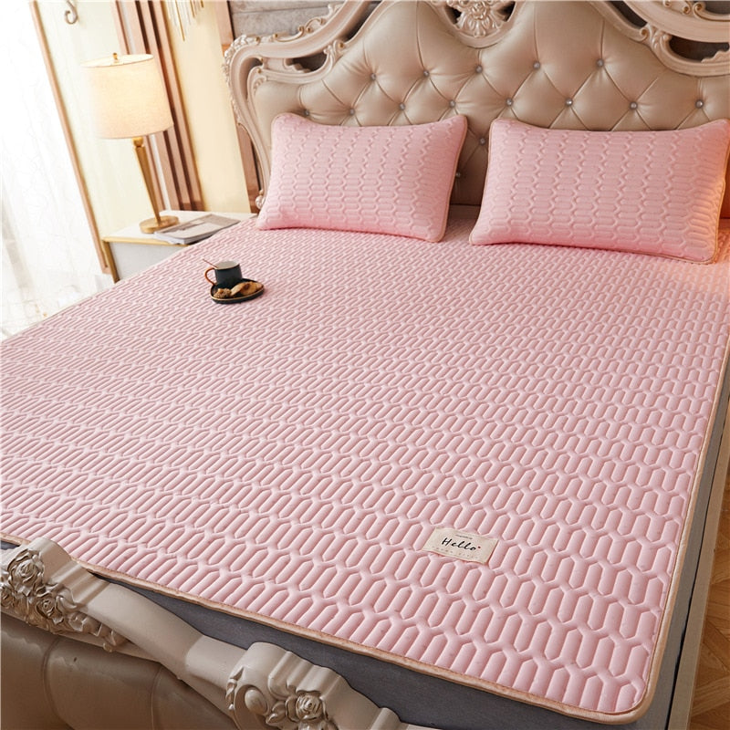 Summer Ice Silk Latex Mattress Set