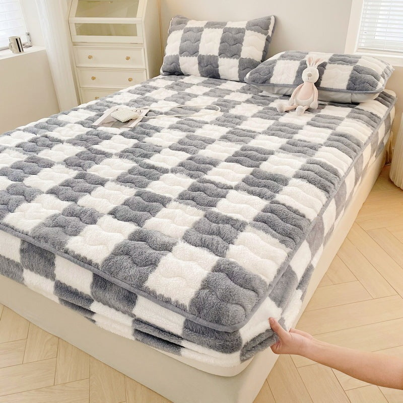 Milk Velvet Checkered Bedding Mattress Cover