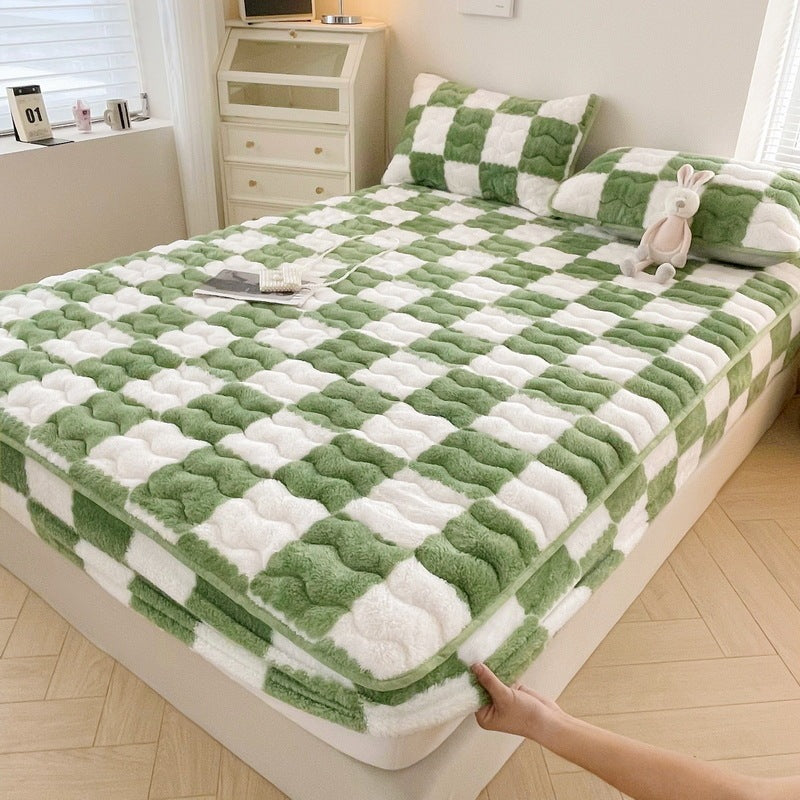 Milk Velvet Checkered Bedding Mattress Cover